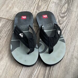 Quiksilver Black and Gray Sandals